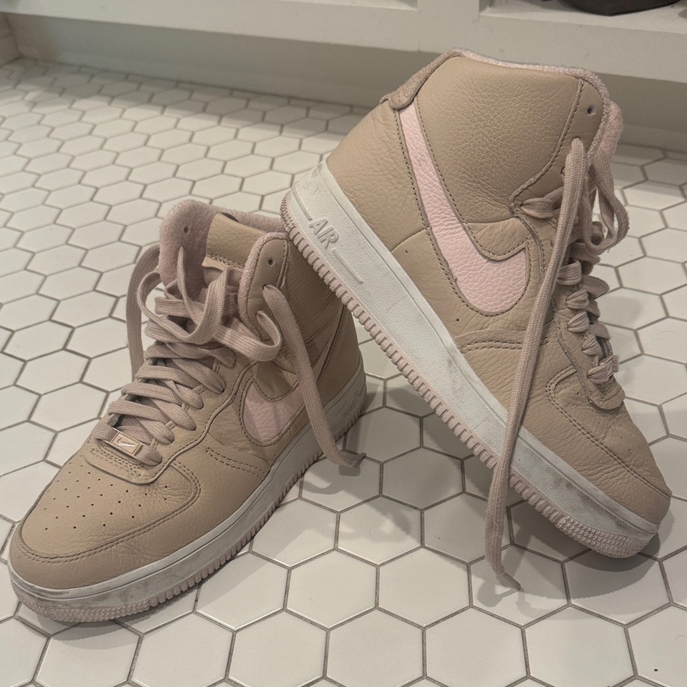 Nike Women's Sneakers - Pink and Tan